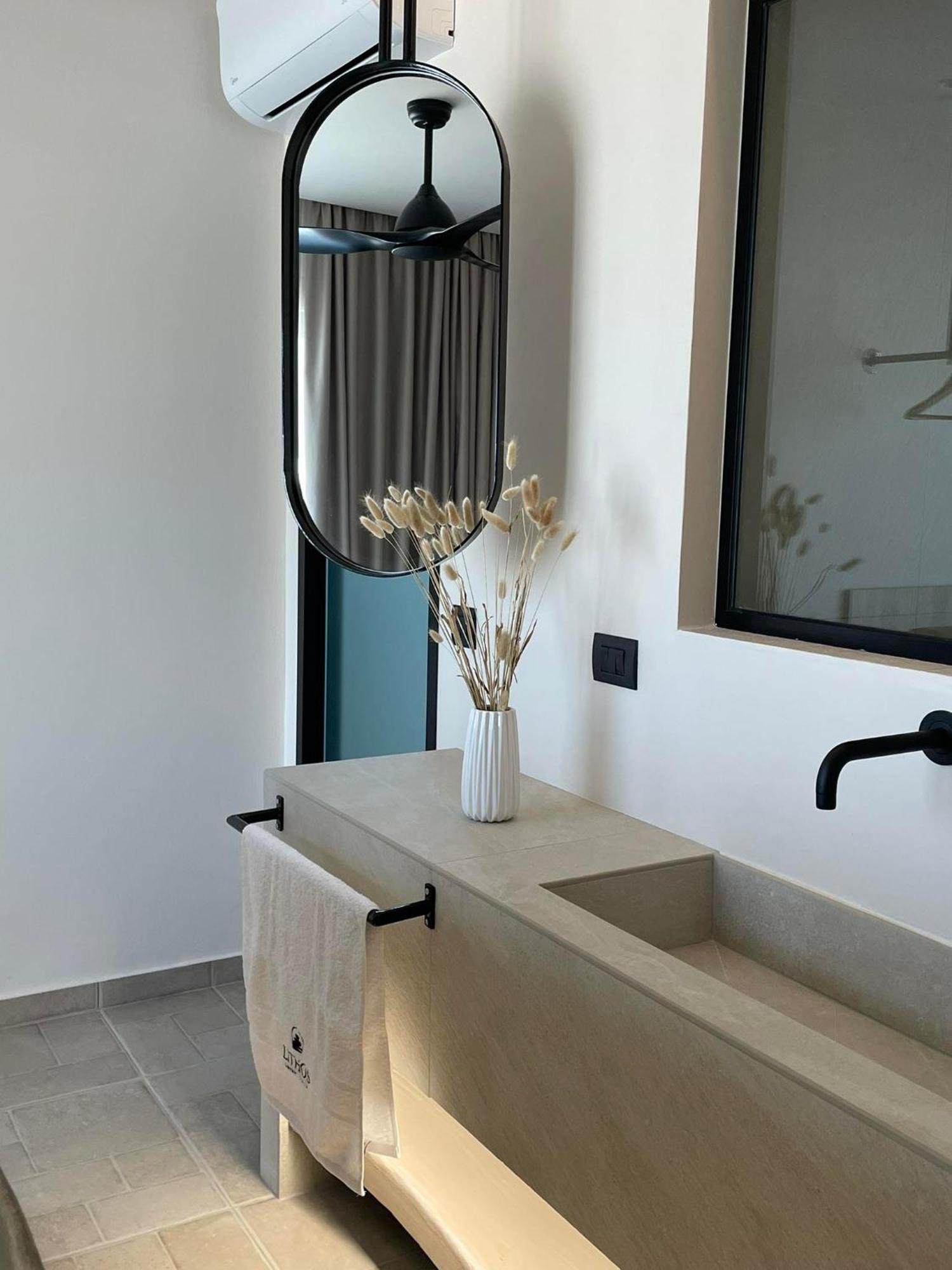 Lithos Luxury Villa Archangelos  Eksteriør billede